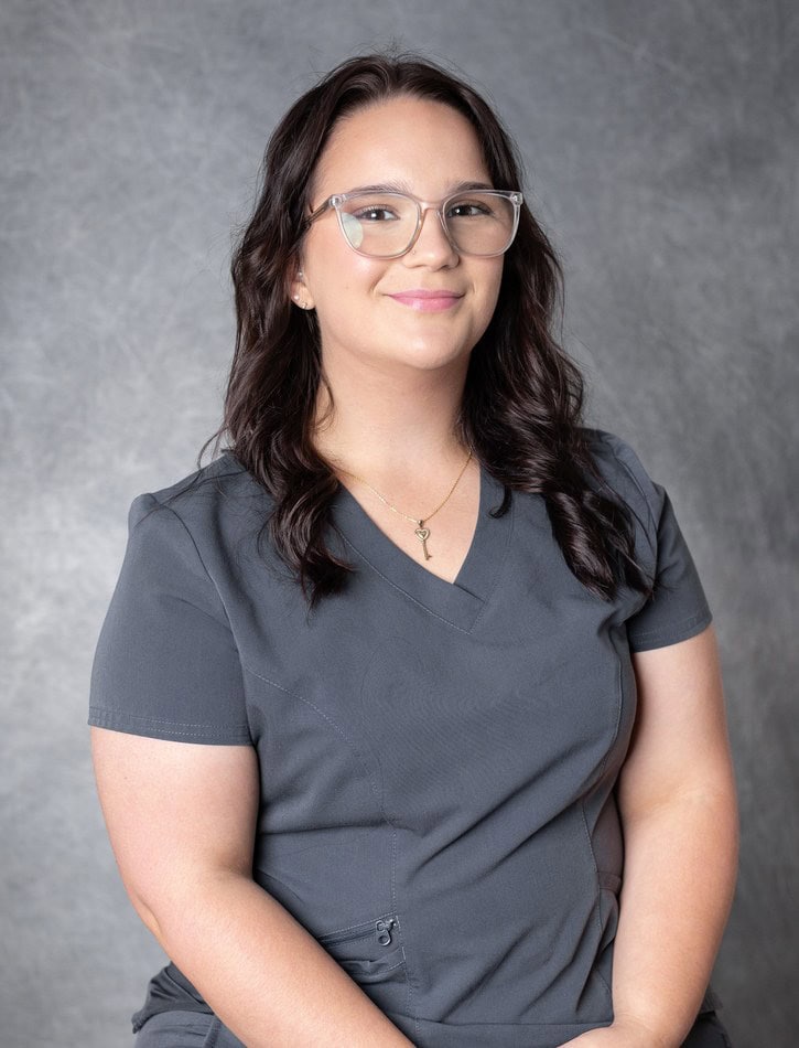 Haley, Dental Assistant at Victus Dental in Pensacola, FL